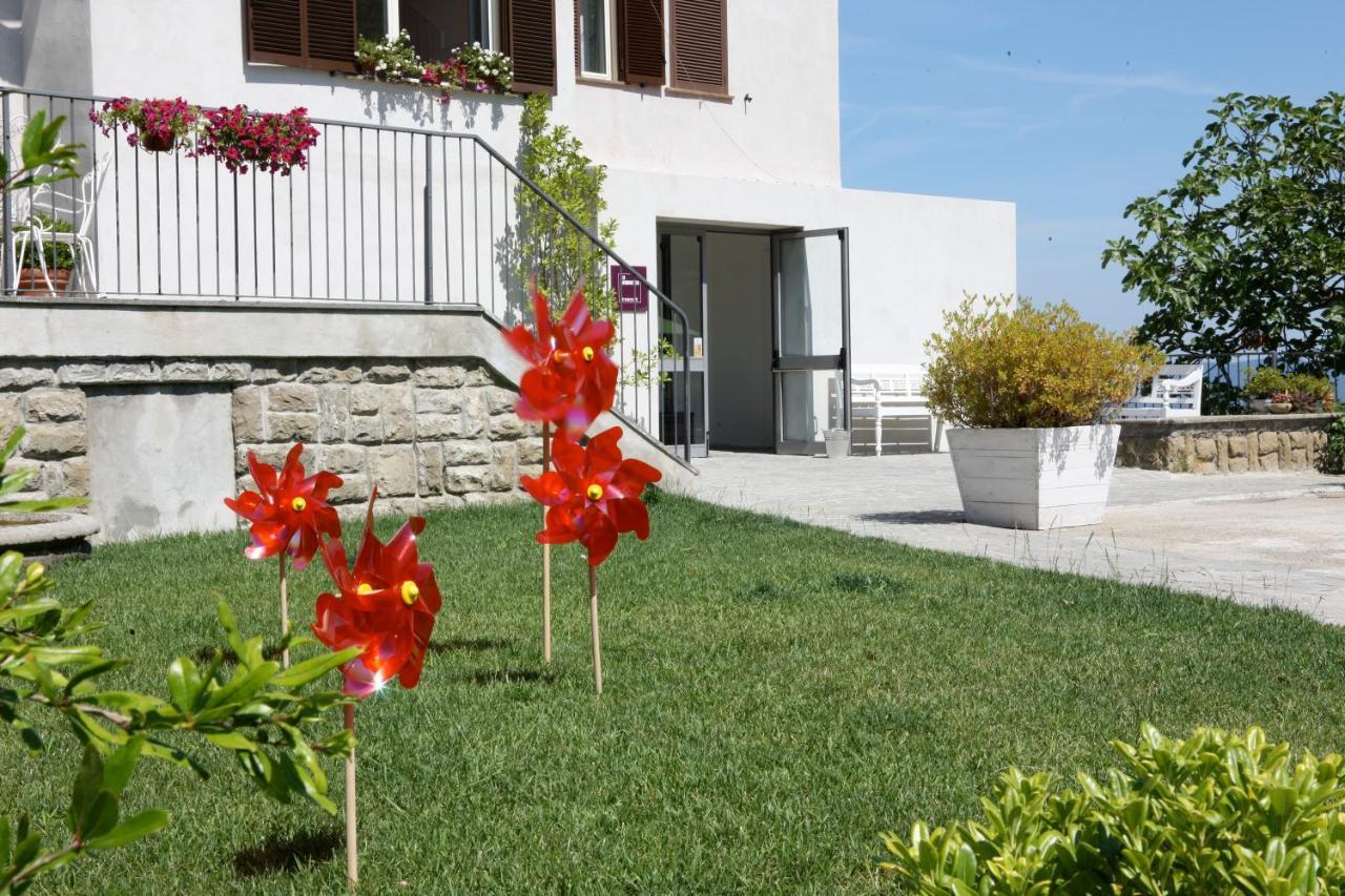 Hotel Il Caminetto Montefiascone Exterior foto